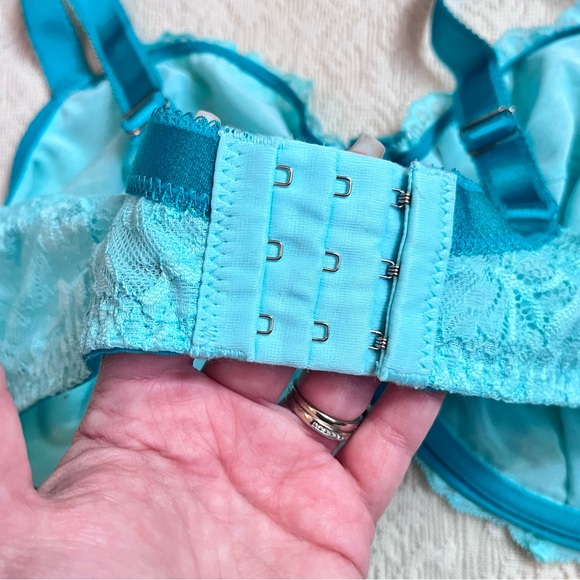 Adore Me lace underwire bra - Picture 6 of 11